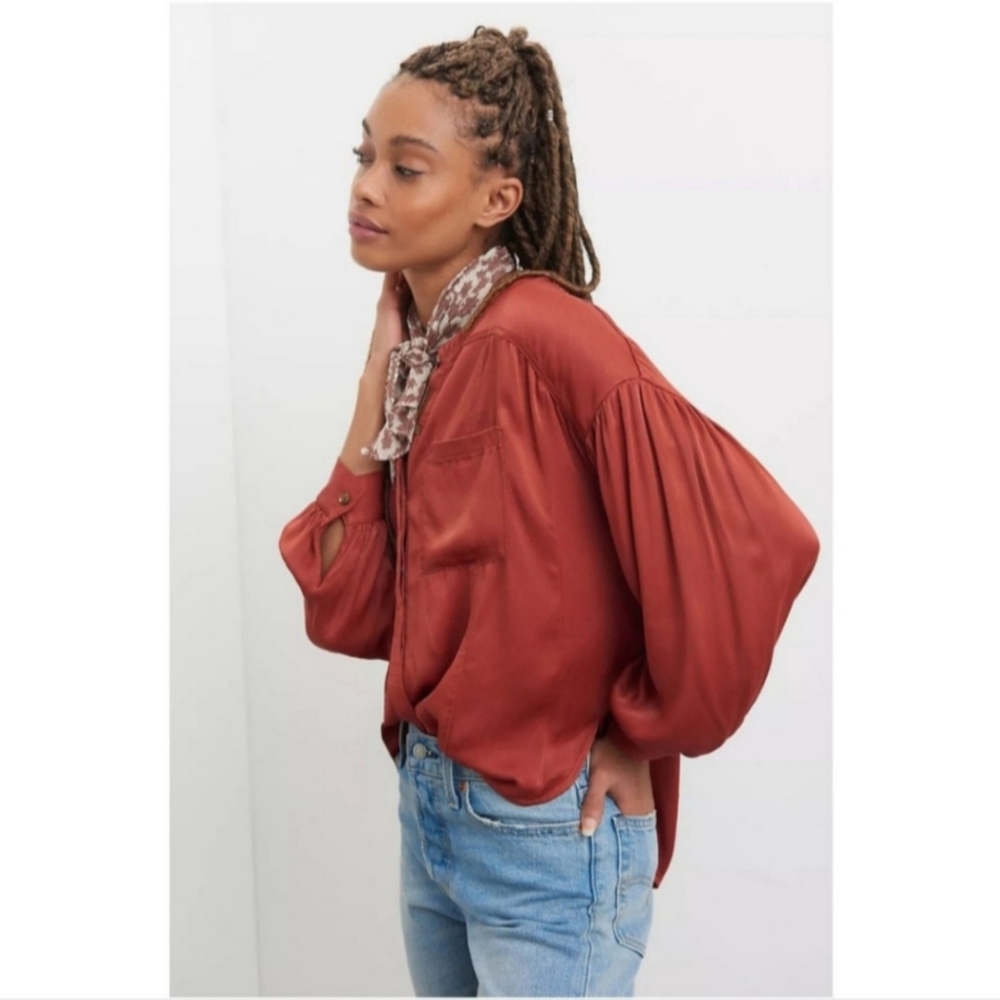 Anthropologie Darrah Western Sophisticated Rust Satin Pleated Button Down Top